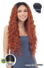 Load image into Gallery viewer, Model Model Gardenia HD Lace Wig Azalea
